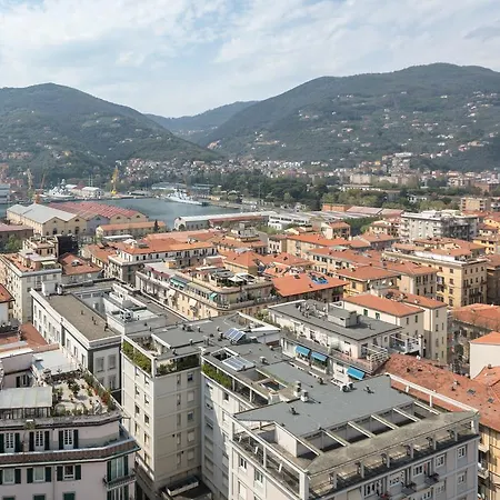 Il Grattacielo Sul Golfo Penzion La Spezia