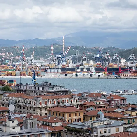 Il Grattacielo Sul Golfo 招待所